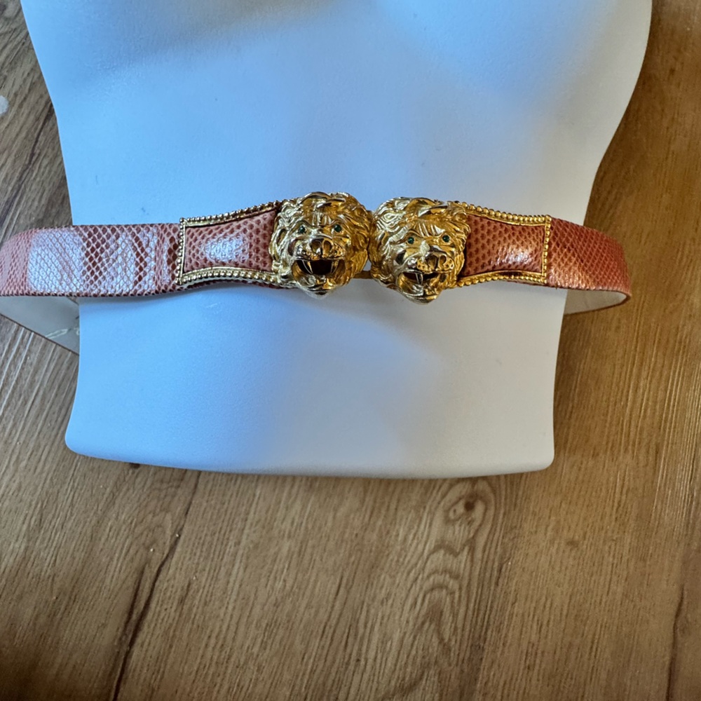Vintage Judith Leiber lion head clasp belt